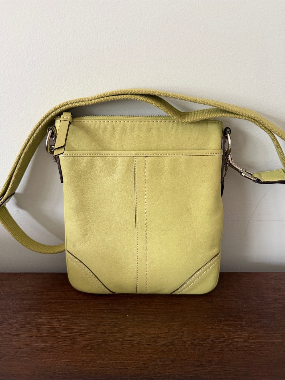 Women’s Crossbody Bag in Light Yellow - Minimal Leather Shoulder Bag
